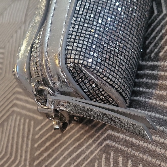 Juicy Couture Silver Chain Clutch with Heart Detail - Picture 4 of 7